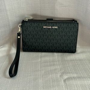 Michael Kors Adele smartphone wallet